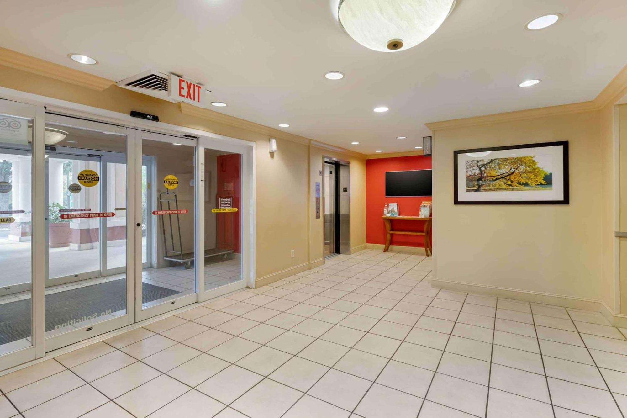 Extended Stay America Suites - Orlando - Convention Center - 6443 Westwood Williamsburg Εξωτερικό φωτογραφία